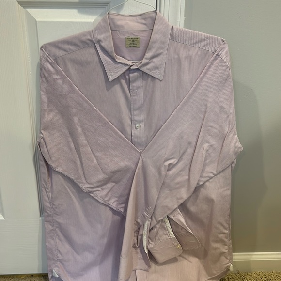 JCREW Men’s button down. Pale red and white pins stripe. Large. 16/16.5. - Picture 2 of 3